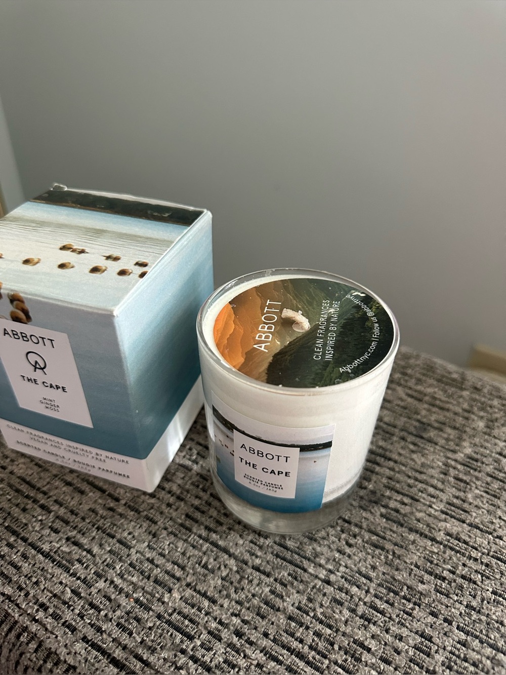 New in Box - Abbott The Cape Scented Candle - Mint Ginger Moss (White) - Picture 2 of 8